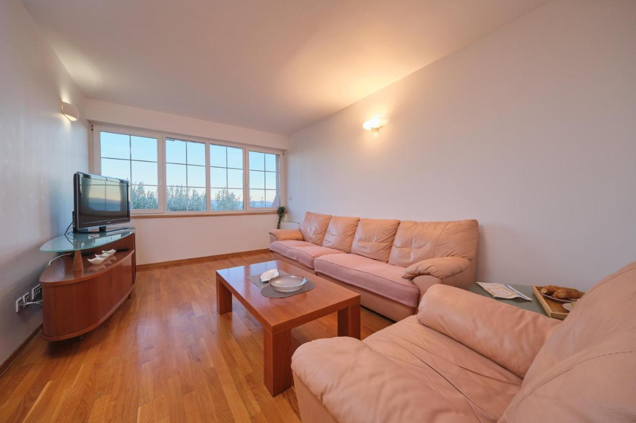 Seaview By Litto Apartma