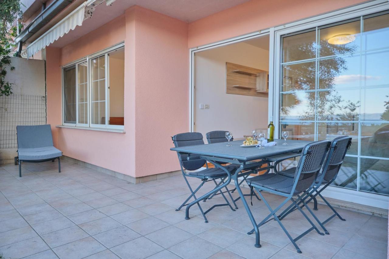 Seaview By Litto Apartma *